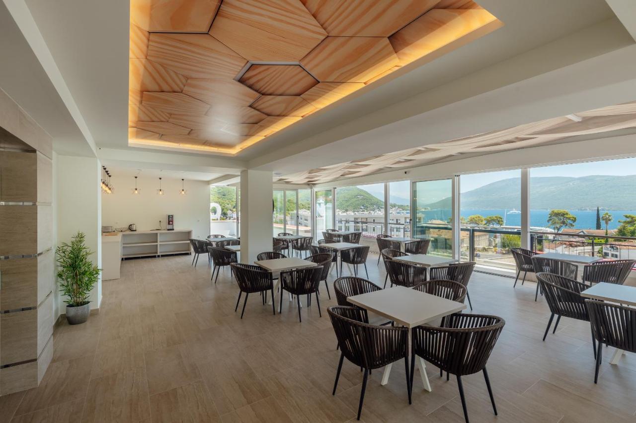 Centar Novi Hotel Herceg Novi Ngoại thất bức ảnh