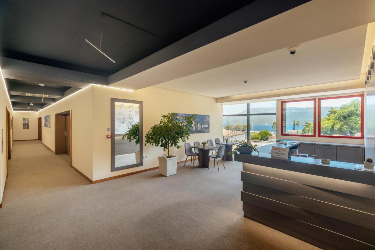 Centar Novi Hotel Herceg Novi Ngoại thất bức ảnh