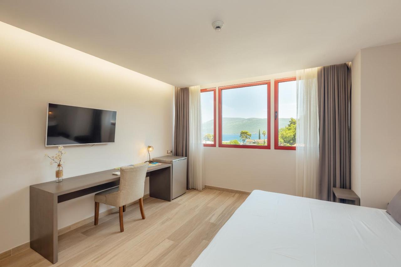 Centar Novi Hotel Herceg Novi Ngoại thất bức ảnh