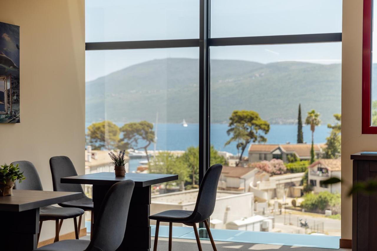 Centar Novi Hotel Herceg Novi Ngoại thất bức ảnh