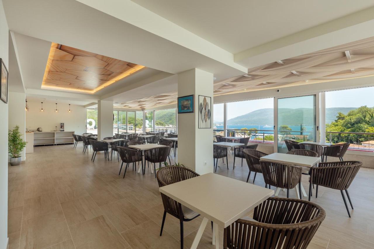 Centar Novi Hotel Herceg Novi Ngoại thất bức ảnh