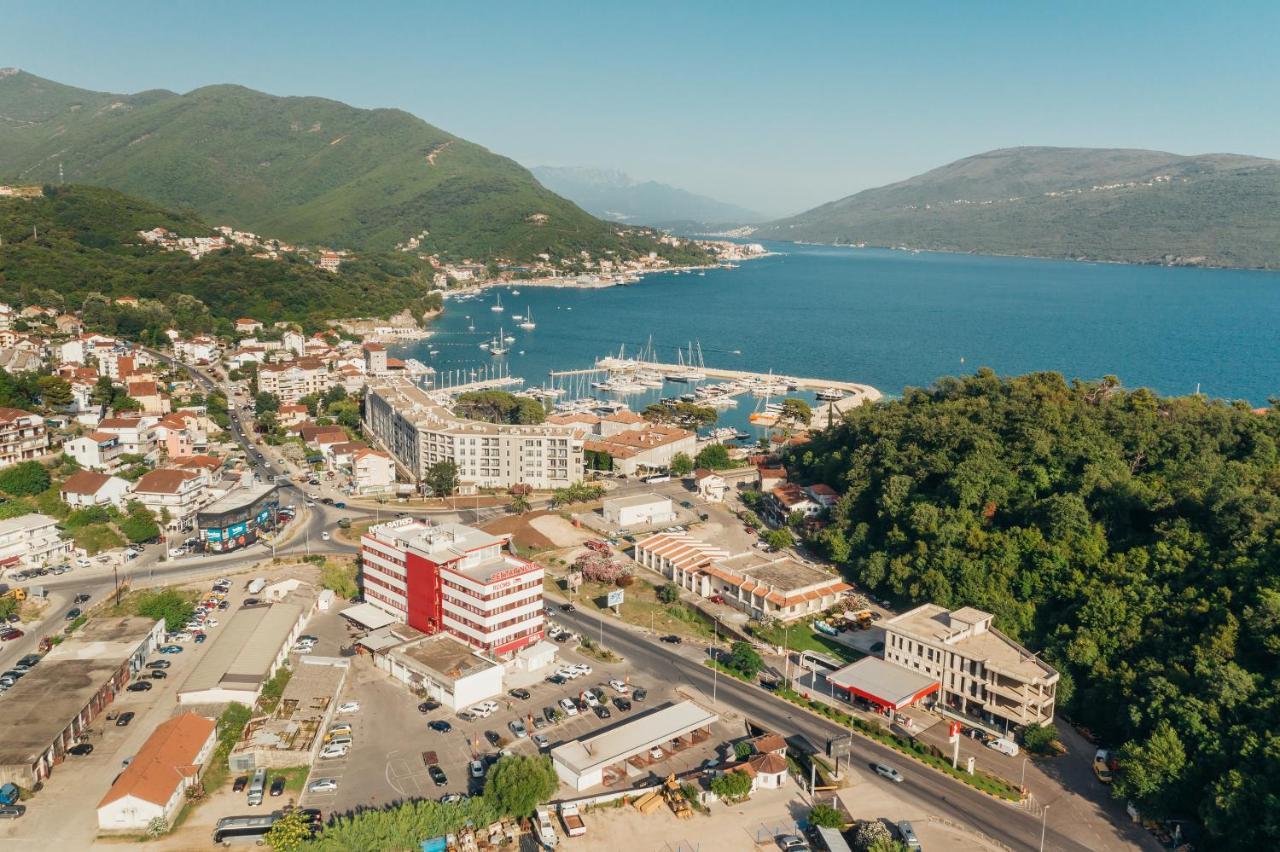 Centar Novi Hotel Herceg Novi Ngoại thất bức ảnh