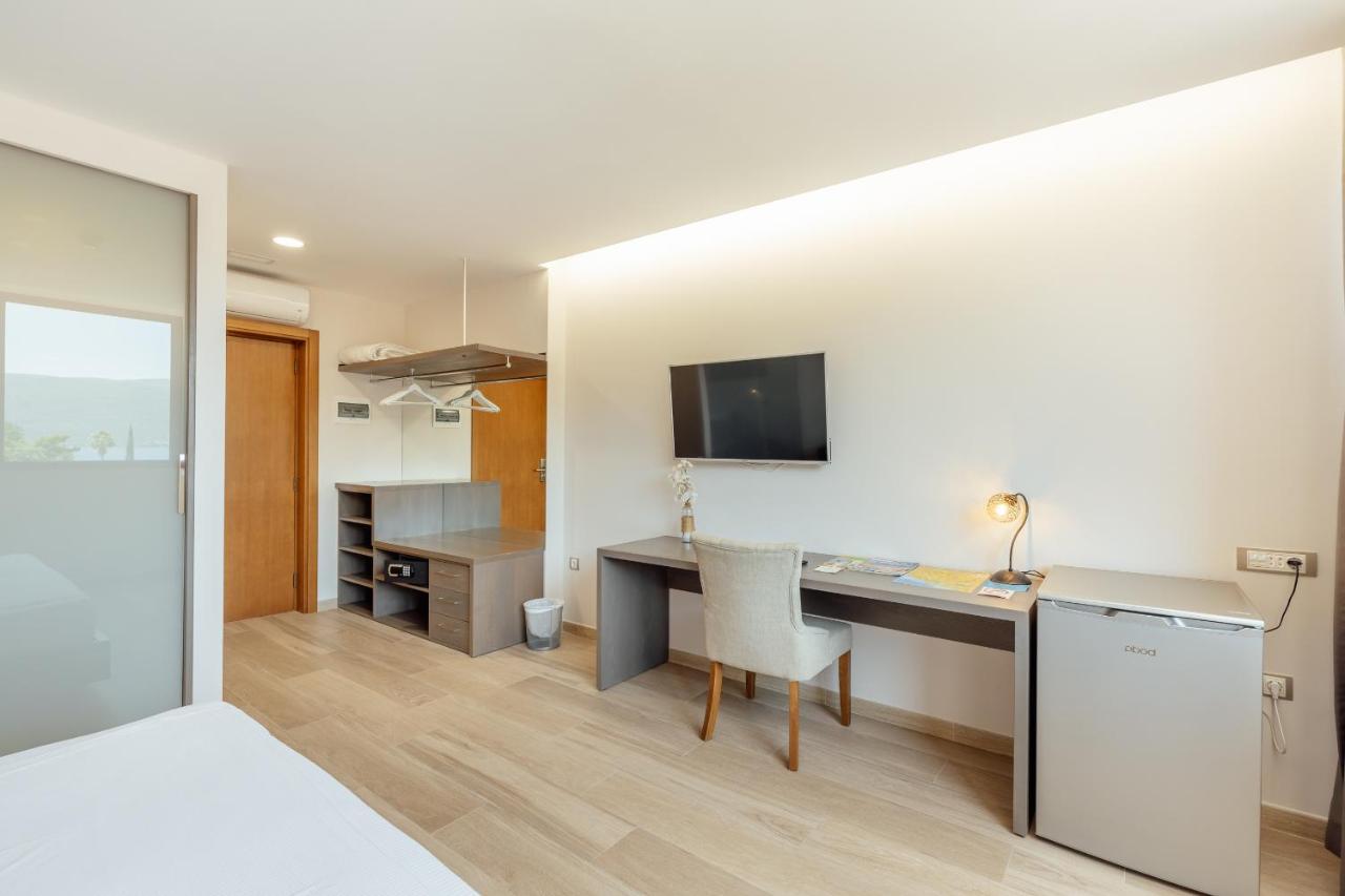 Centar Novi Hotel Herceg Novi Ngoại thất bức ảnh