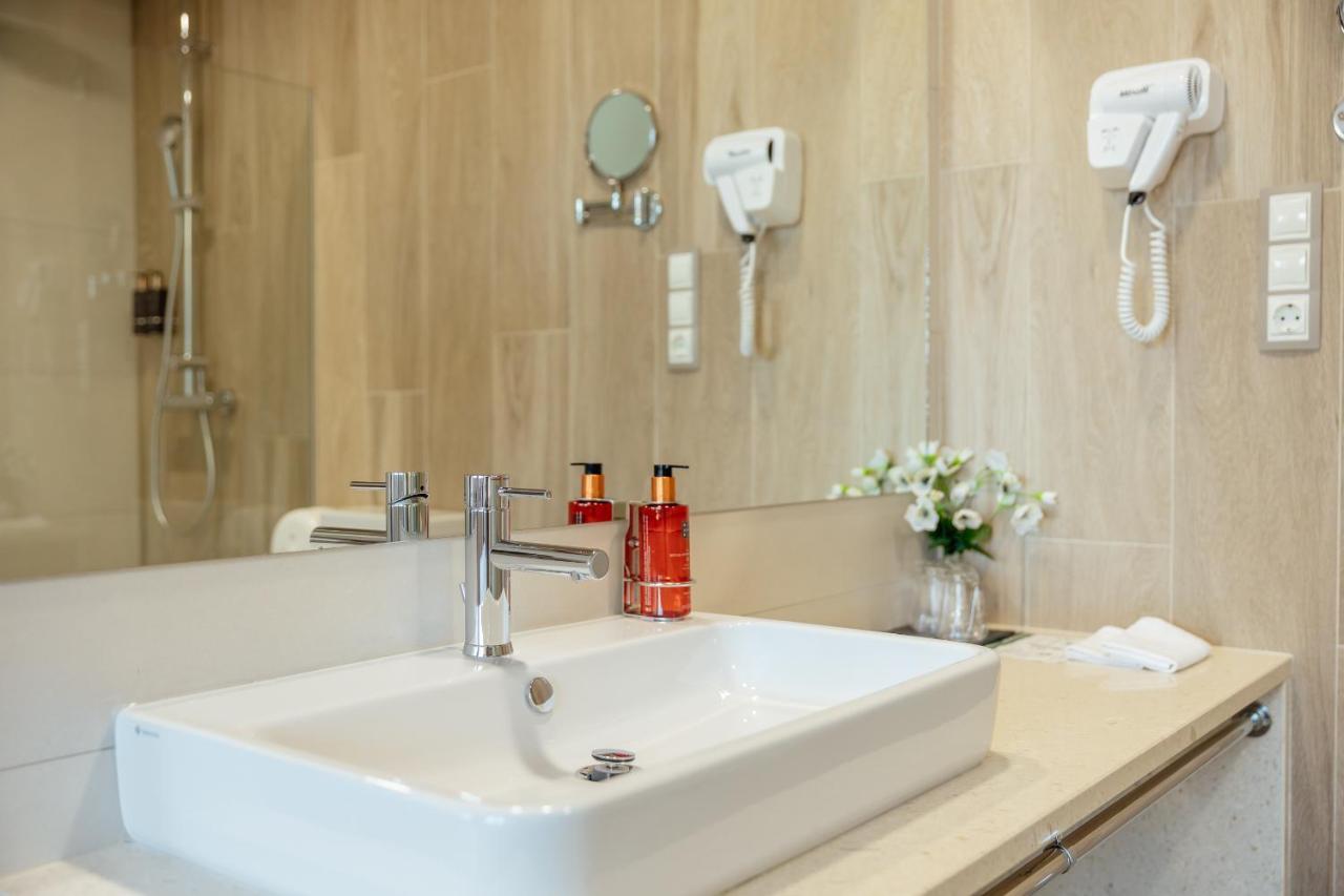 Centar Novi Hotel Herceg Novi Ngoại thất bức ảnh