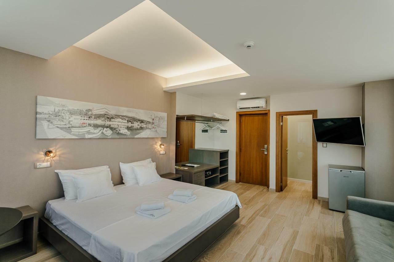 Centar Novi Hotel Herceg Novi Ngoại thất bức ảnh